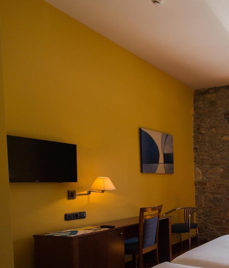 Hotel Aroi Bierzo Plaza Ponferrada Exteriör bild