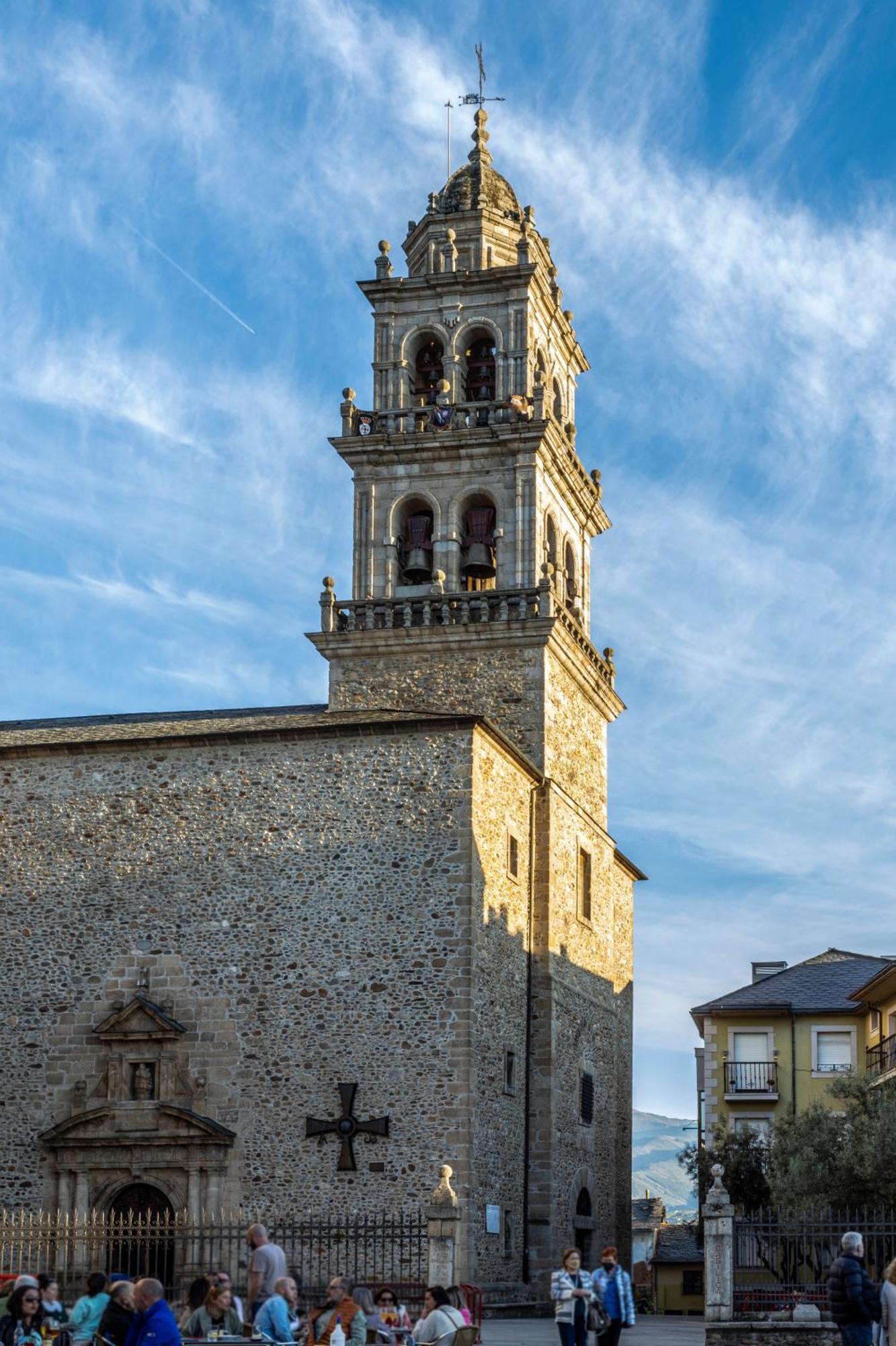 Hotel Aroi Bierzo Plaza Ponferrada Exteriör bild