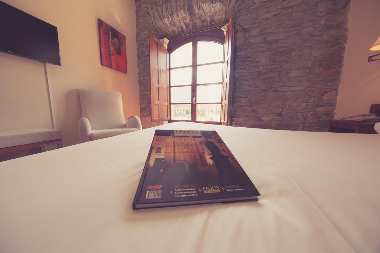 Hotel Aroi Bierzo Plaza Ponferrada Exteriör bild